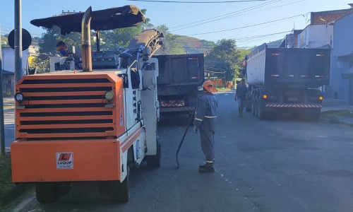 Volta Redonda: semana inicia com novo asfalto no bairro Santa Cruz